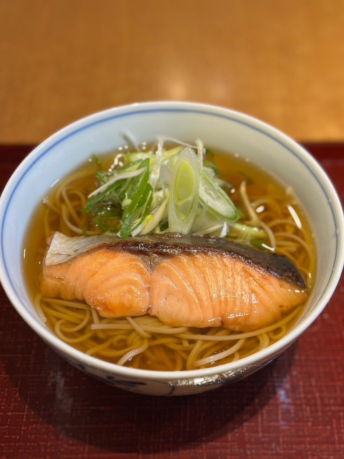 サーモンの味噌漬けそば